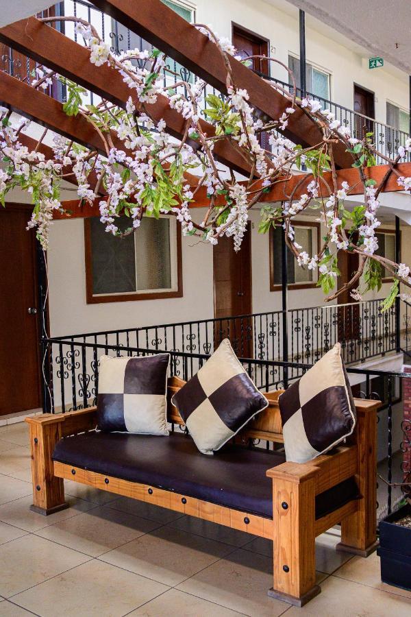 Hotel Acuario En Ocotlan Zewnętrze zdjęcie