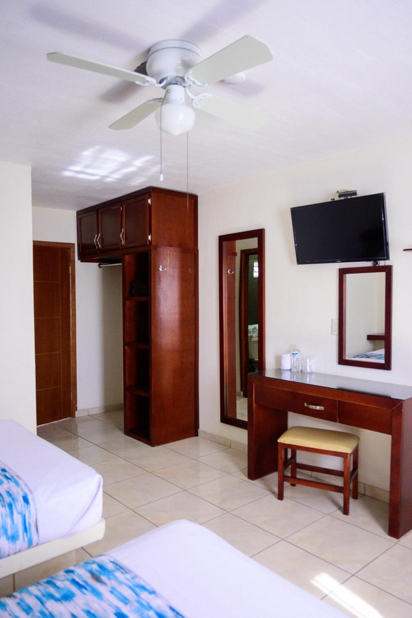 Hotel Acuario En Ocotlan Zewnętrze zdjęcie
